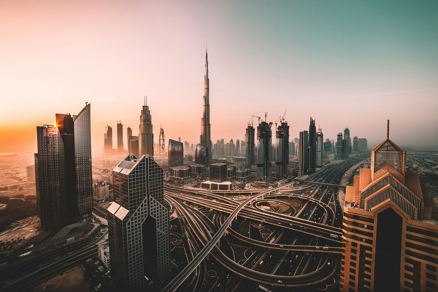 FLY TO DUBAI