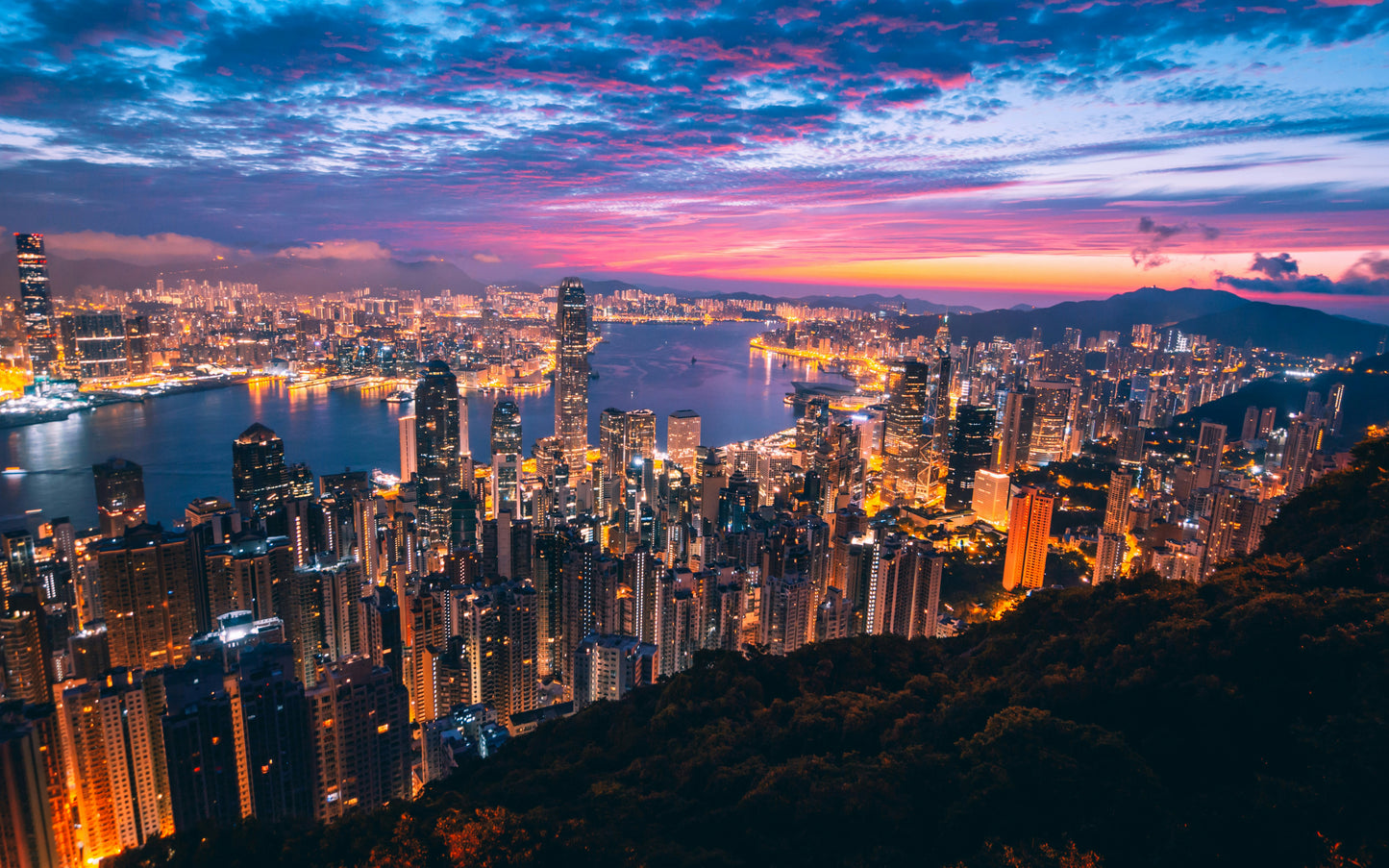 FLY TO HONG KONG